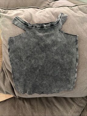 Fashion Nova Ribbed Grey/Black Crop Tank